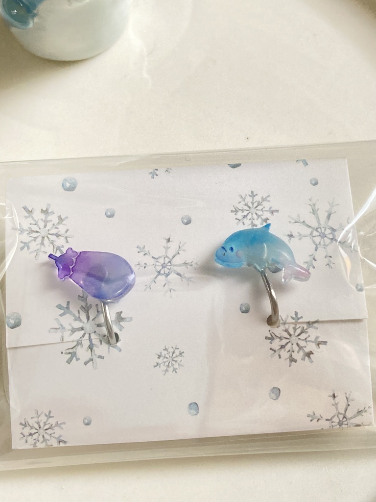 ナスとイルカのイヤリング①