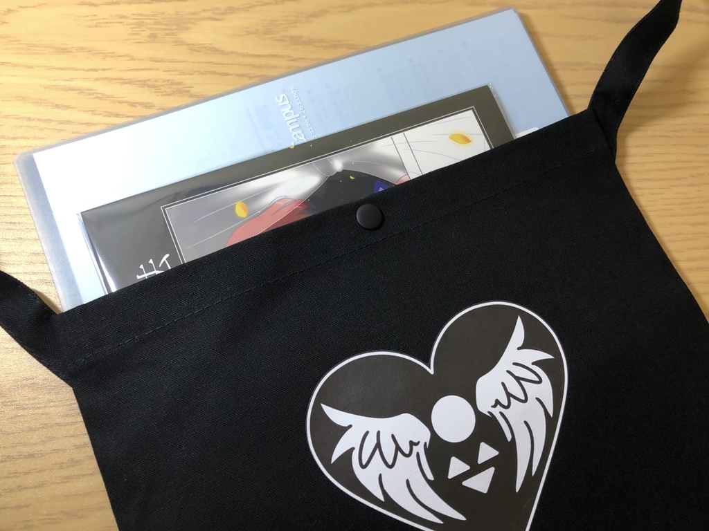 【複数】DELTARUNE ダークハートサコッシュ