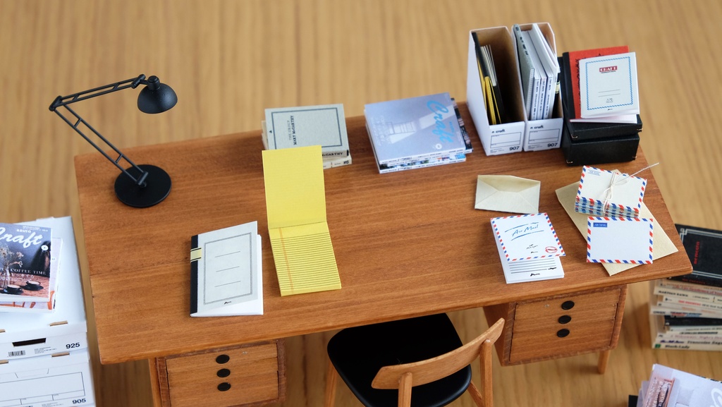 1/12 desk set