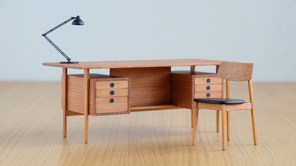 1/12 desk set
