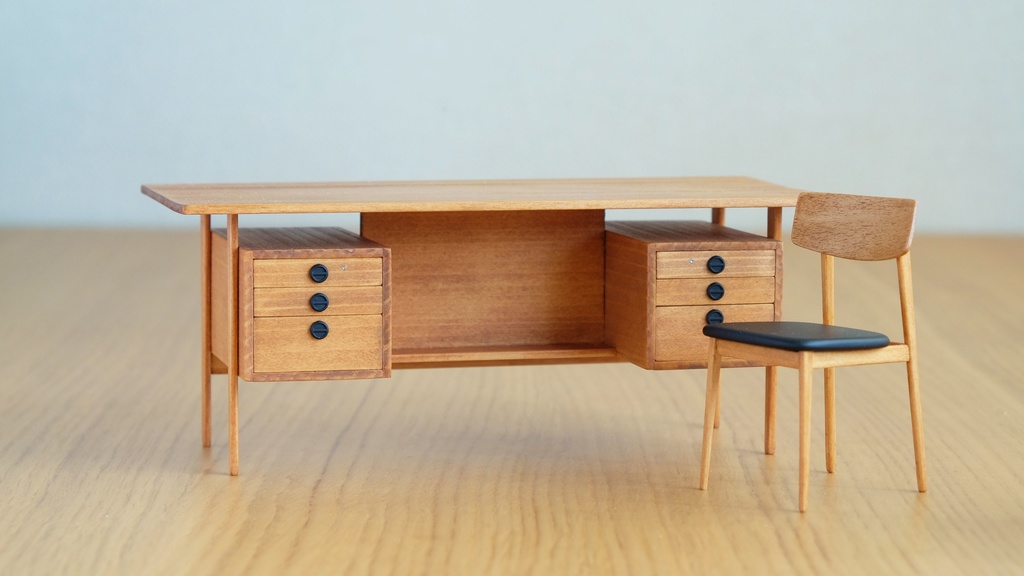 1/12 desk set