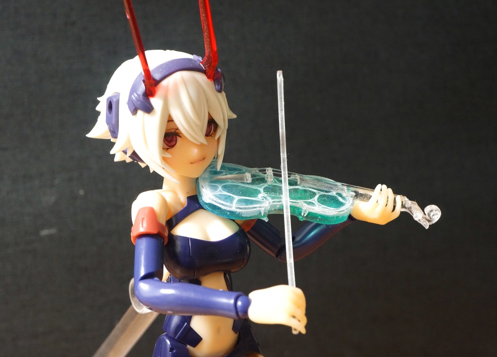 1/12スケールミニチュアクリアヴァイオリン波紋 完成品