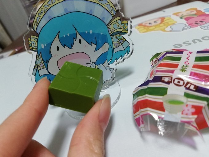 MIHOちゃんあーんアクリルスタンド