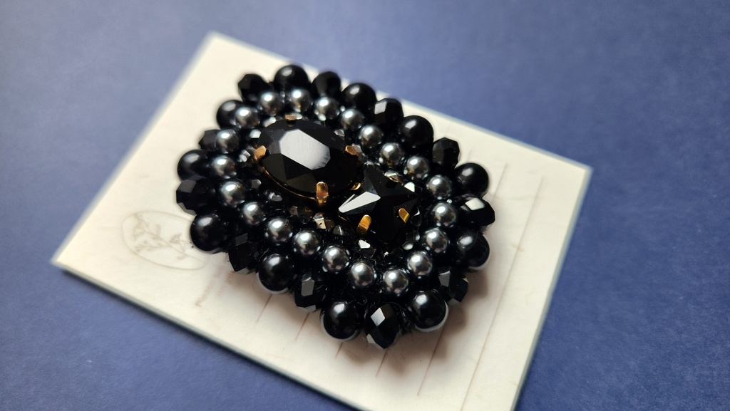 学年カラー別ブローチ(大)