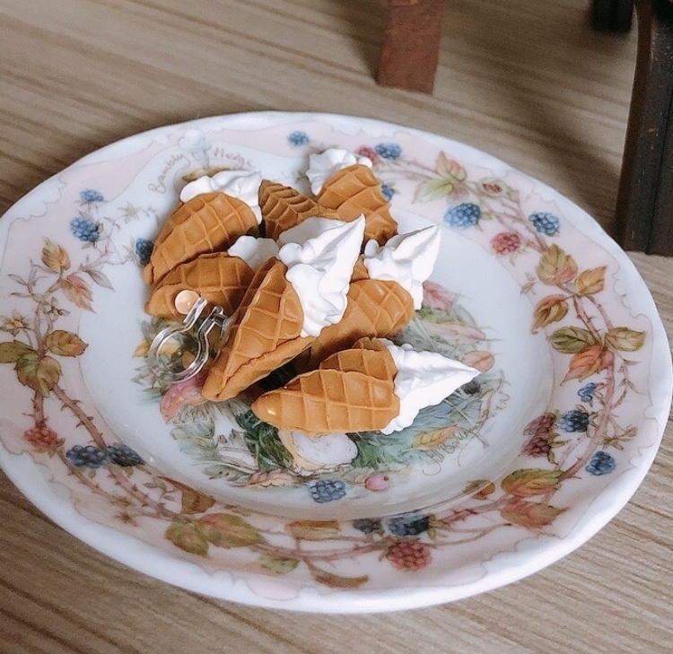 夏のお嬢様コーデ+ソフトクリーム