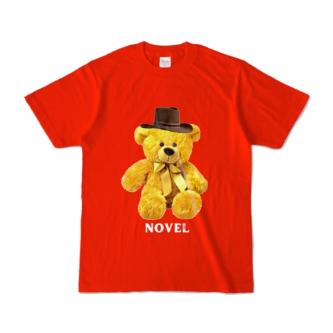 カウボーイハットをかぶった愛らしいクマ-カラーTシャツ