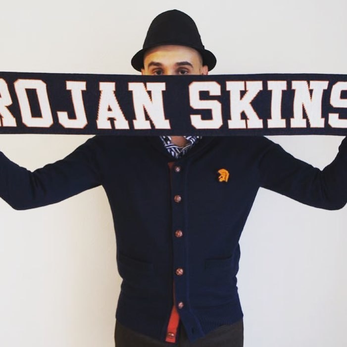 ネバートラスト TROJAN SKINS スタジアムマフラー