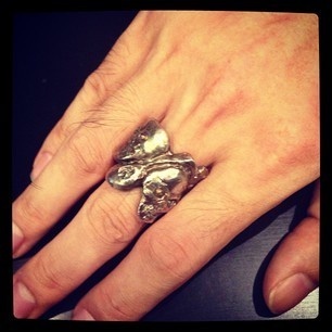 ツインスカルリング