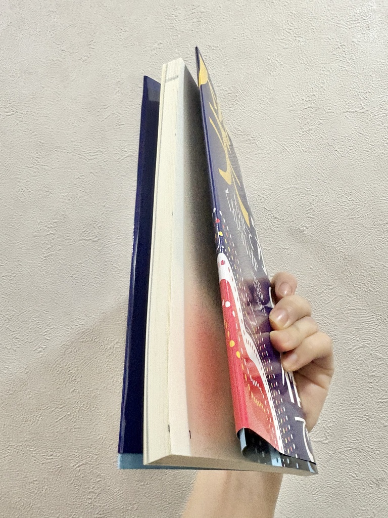 静寂の箱で笑わせてくれないか