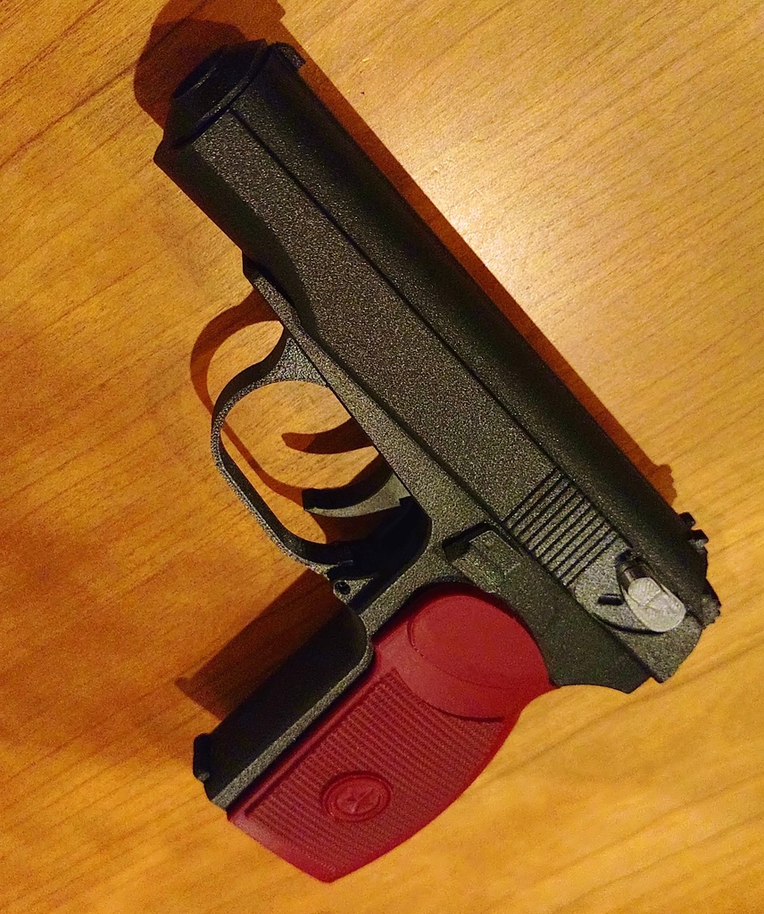 LCPをマカロフにする外装キットの説明書