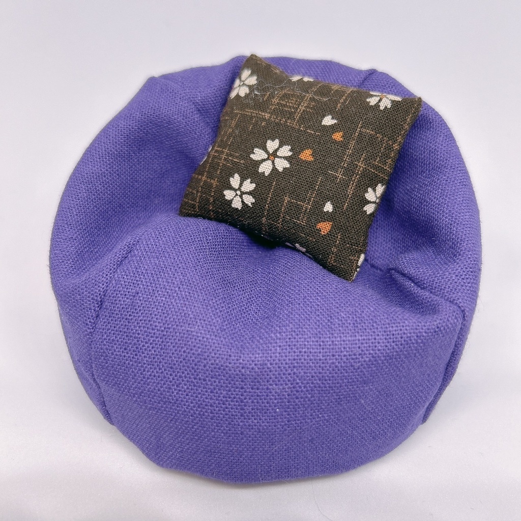 クッションソファ