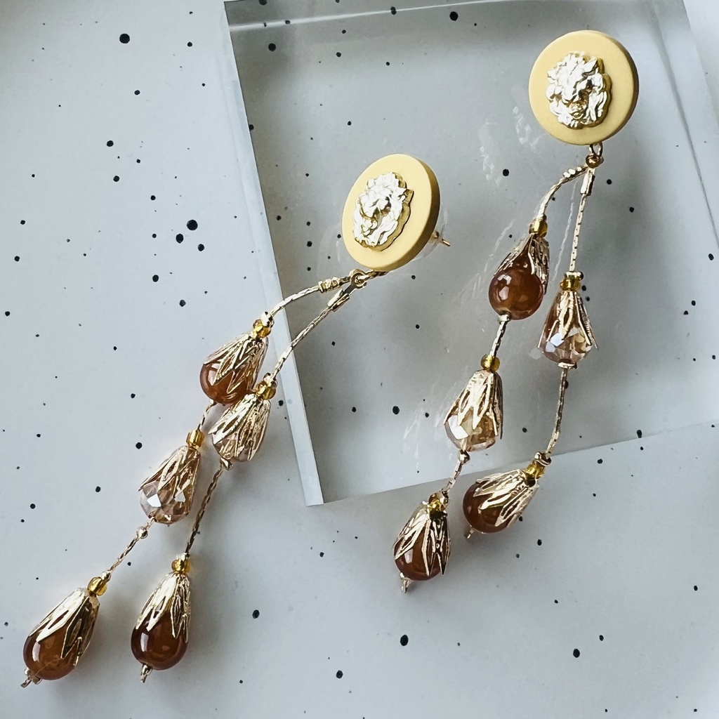 レオナ イメージピアス