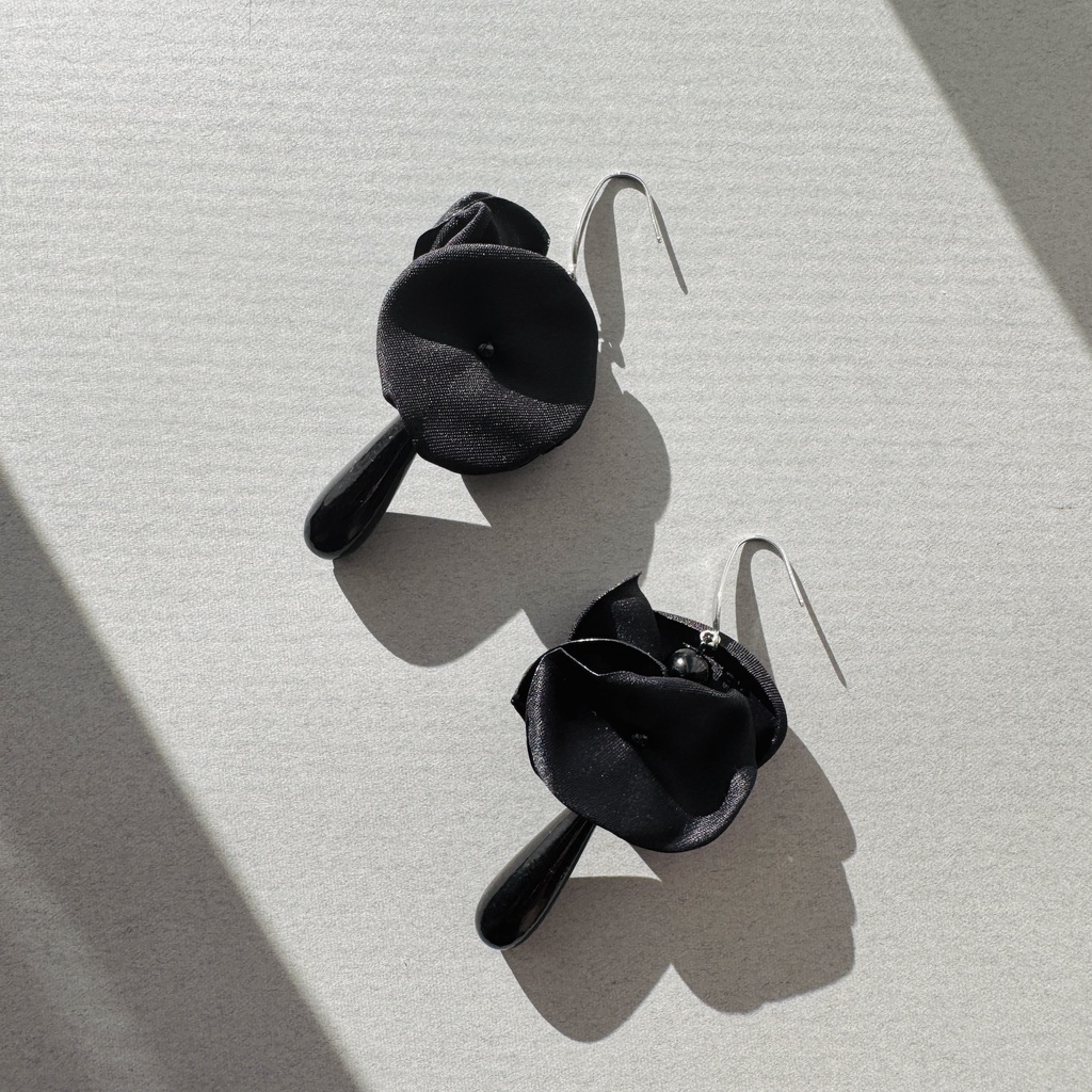 京 イメージピアス