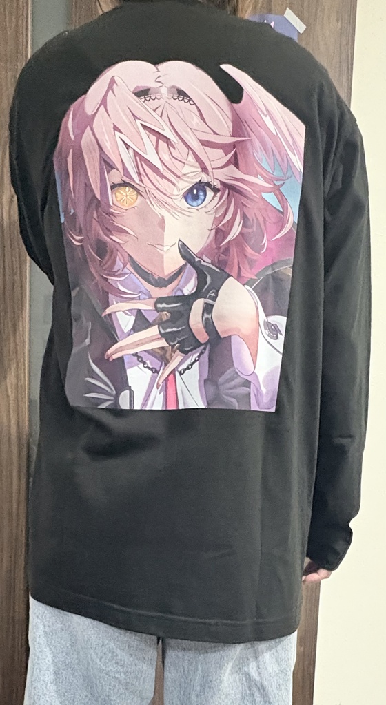 ホロクル12th 鷹嶺ルイバックプリントロンT