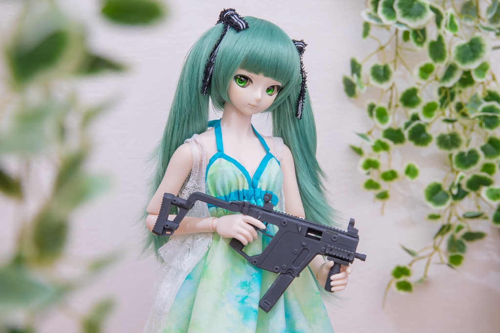 1/3スケール　サブマシンガン　クリスベクター