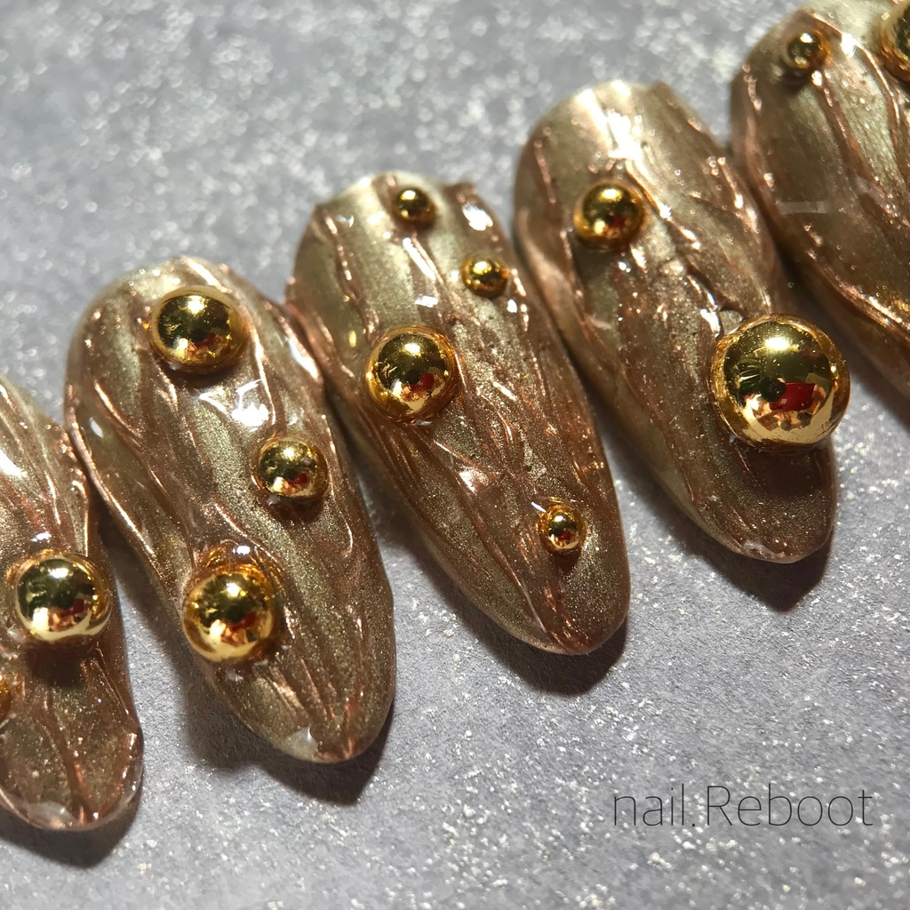 ゴールドネイル