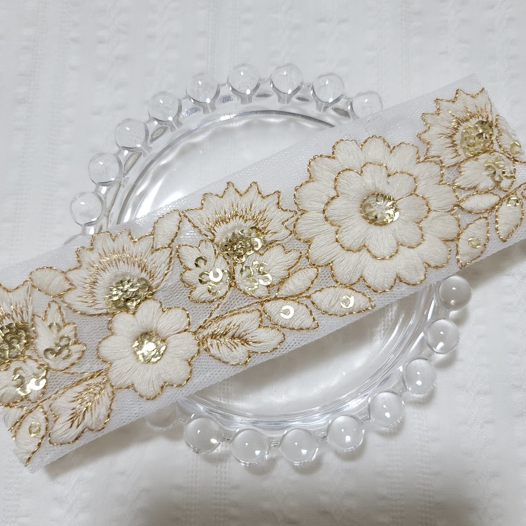 刺繍リボン🎀うさぎさん ホワイト🤍