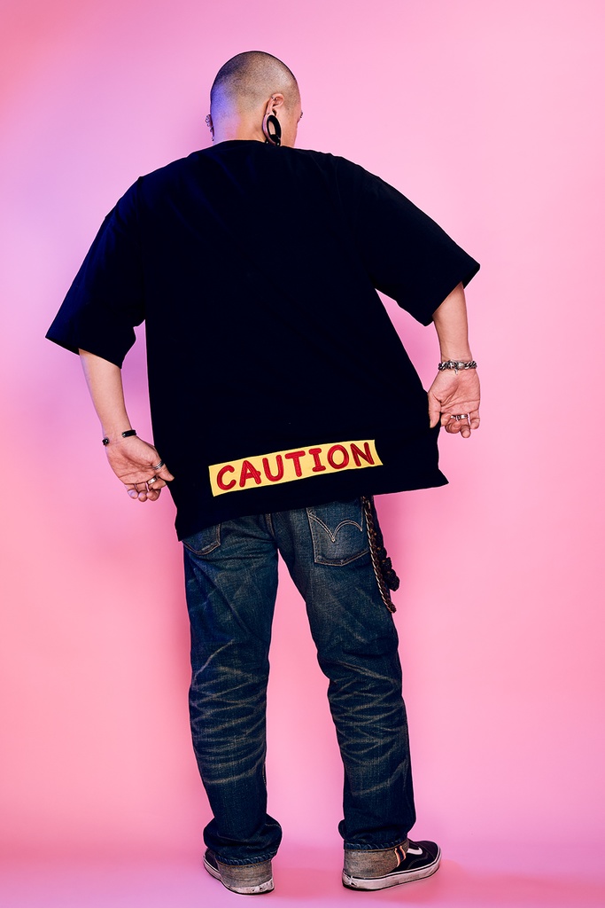 GALFY✖️MonsterParty コラボTシャツ 怪物犬注意!