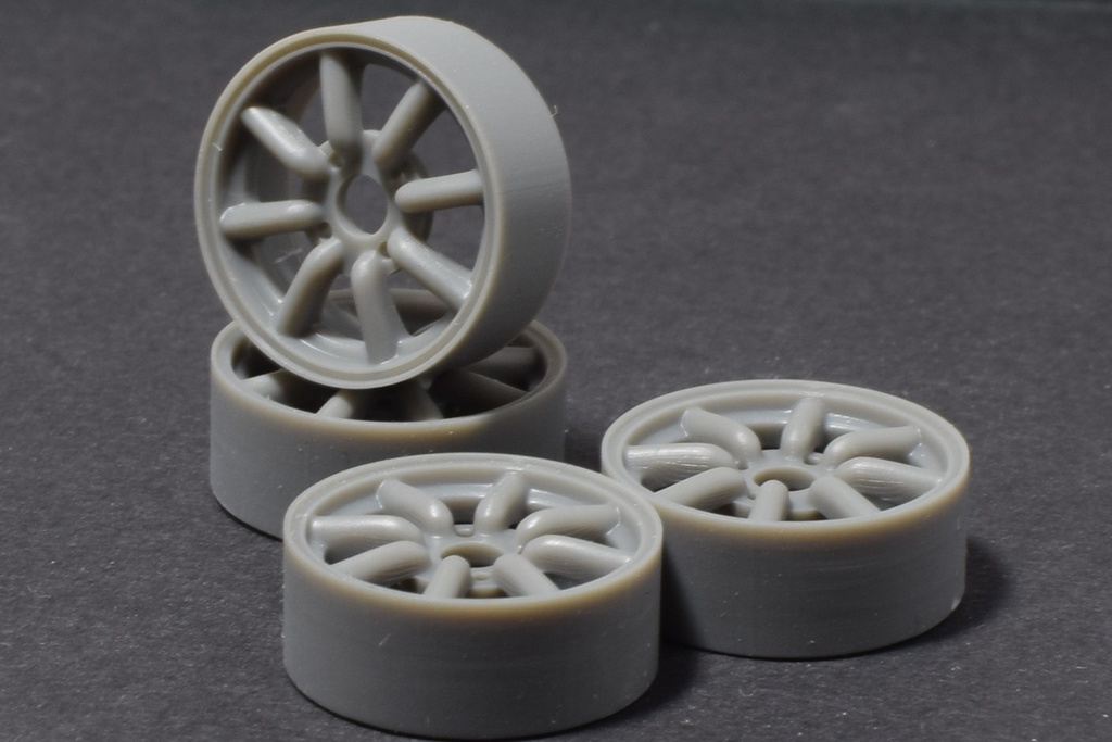 1/24スケール ホイール　w8 タイプ　14inch pcd114.3相当 　4穴