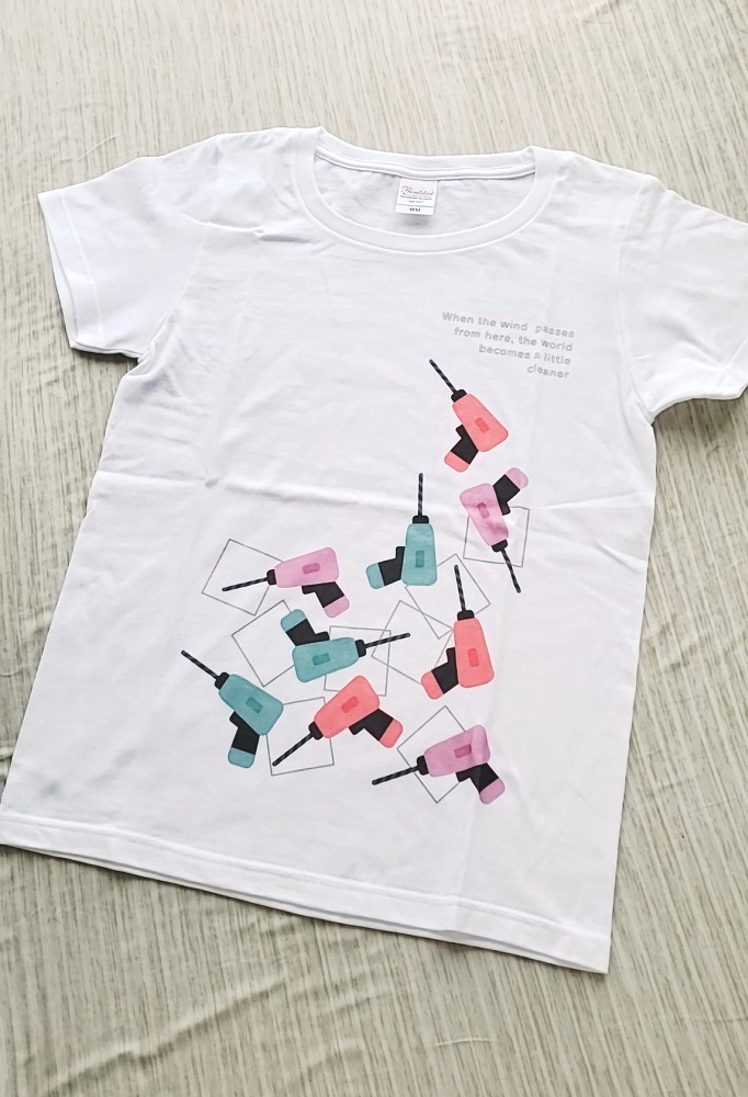 ゆるい保春概念Tシャツ