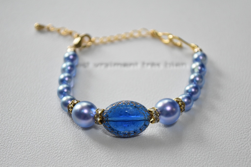 青いビーズのマスク留め(2Way)