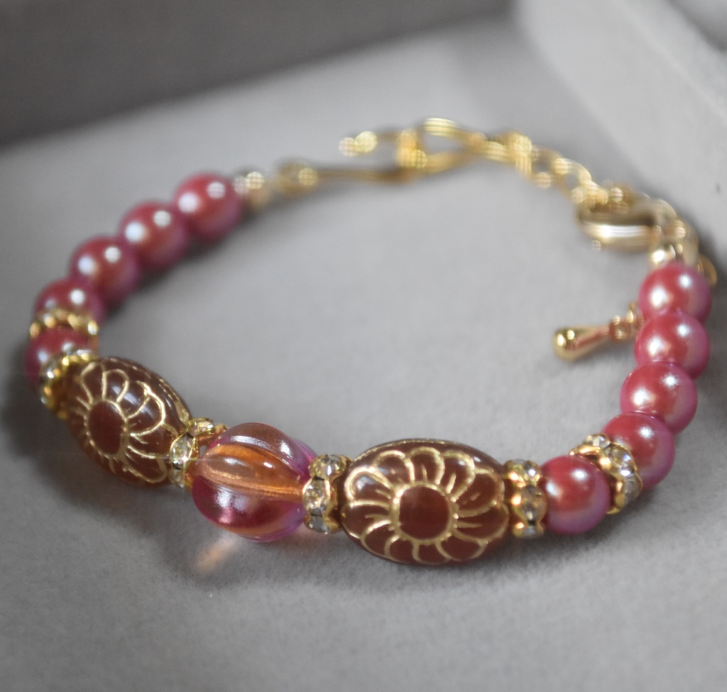 アラベスクフラワーのマスク留め・赤(2Way)