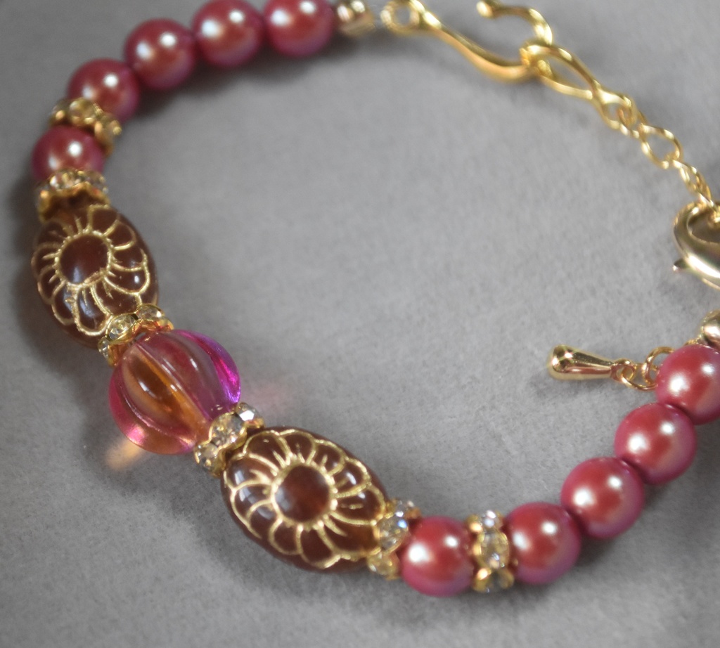 アラベスクフラワーのマスク留め・赤(2Way)