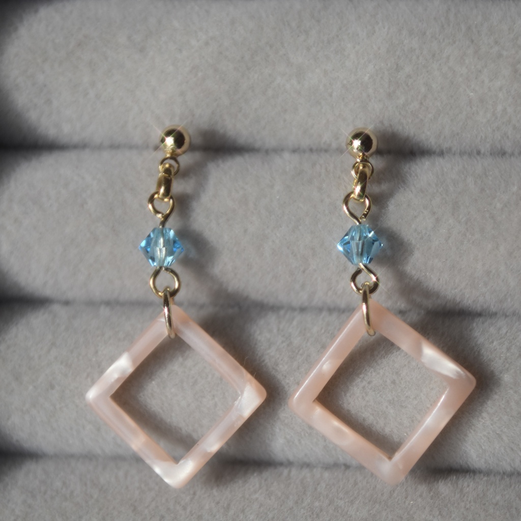 人魚のお散歩(珊瑚) ピアス/イヤリング