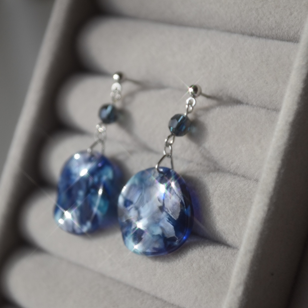 人魚のお散歩(深海) ピアス/イヤリング