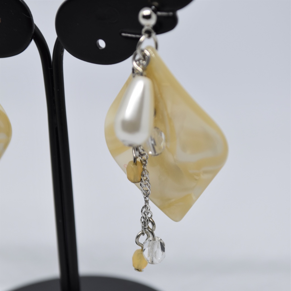 バニラミルク ピアス/イヤリング【レトロ喫茶シリヰズ】