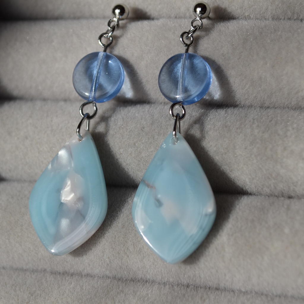 【再販不可】空模様(晴れ) ピアス/イヤリング