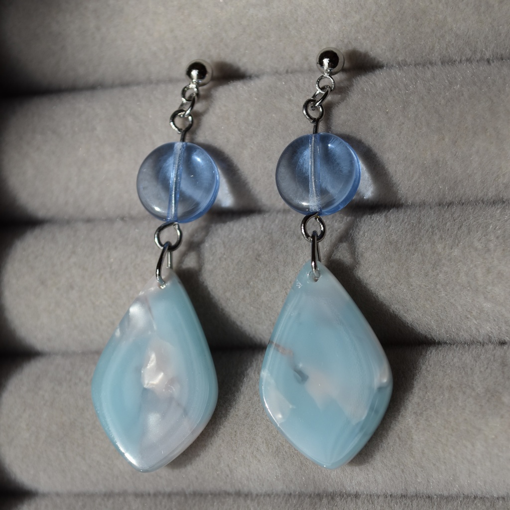 【再販不可】空模様(晴れ) ピアス/イヤリング