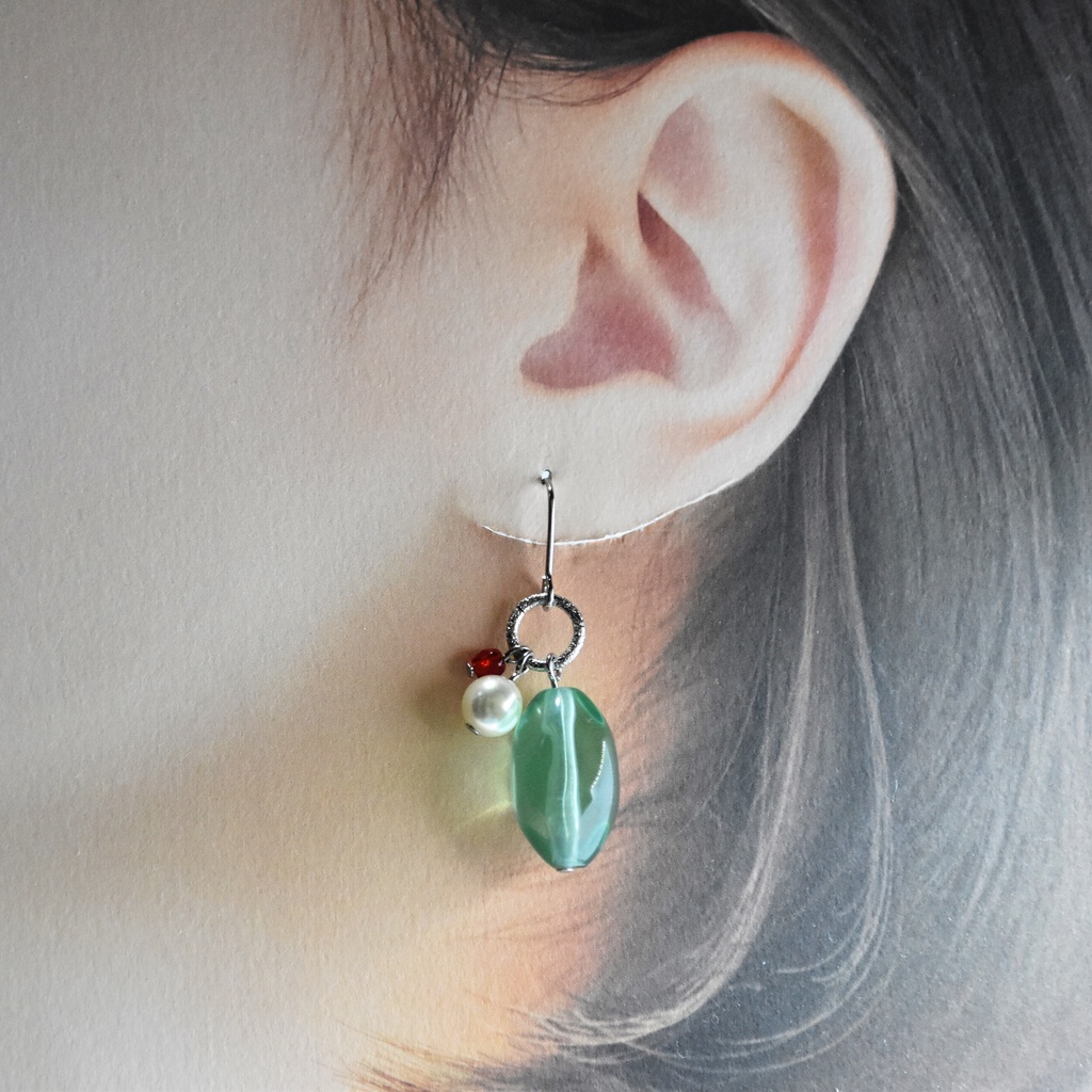 クリームソーダのピアス/イヤリング【レトロ喫茶シリヰズ】