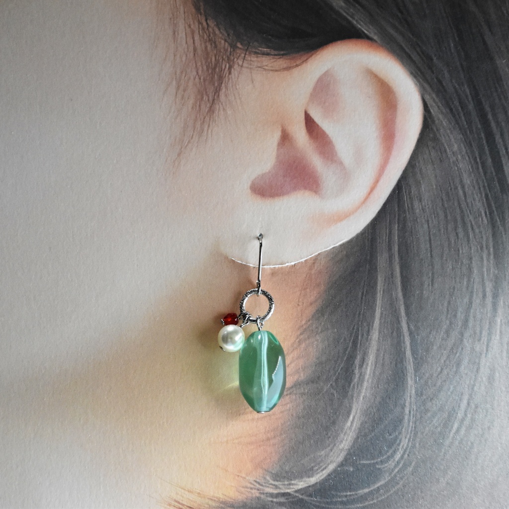 クリームソーダのピアス/イヤリング【レトロ喫茶シリヰズ】