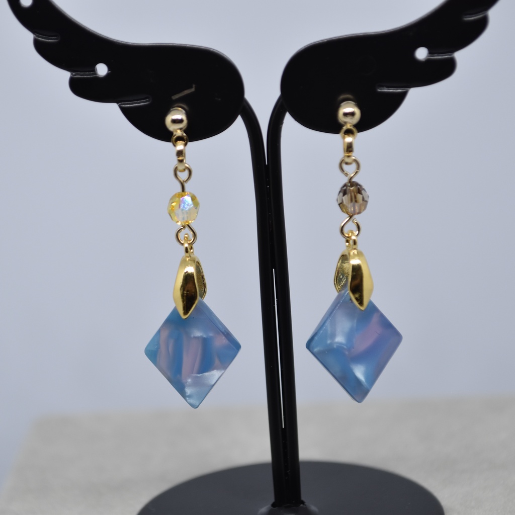 浅瀬色のピアス/イヤリング【twstイメージアクセサリー】