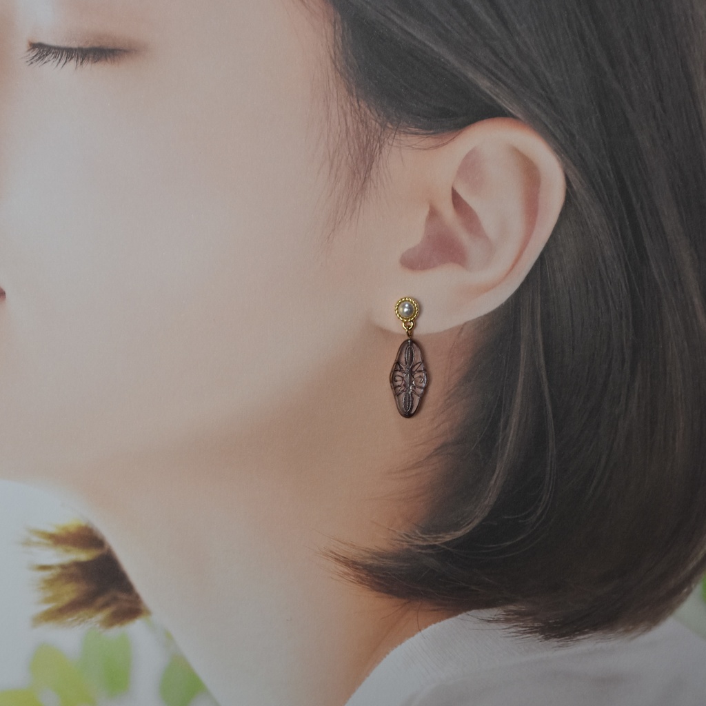 アラベスクラインのピアス・イヤリング(アメジスト)