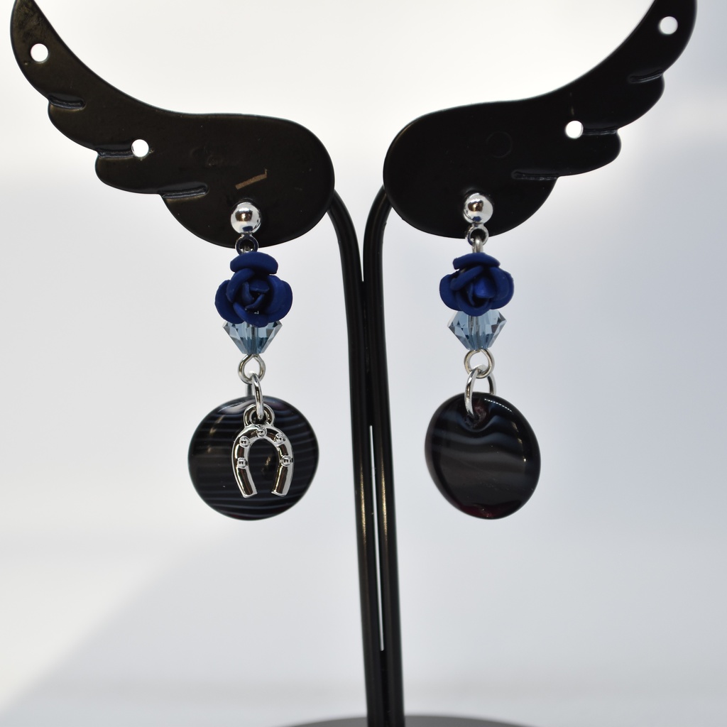 青薔薇とホースシューのピアス/イヤリング【イメージアクセサリー】