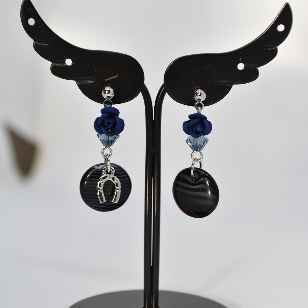 青薔薇とホースシューのピアス/イヤリング【イメージアクセサリー】