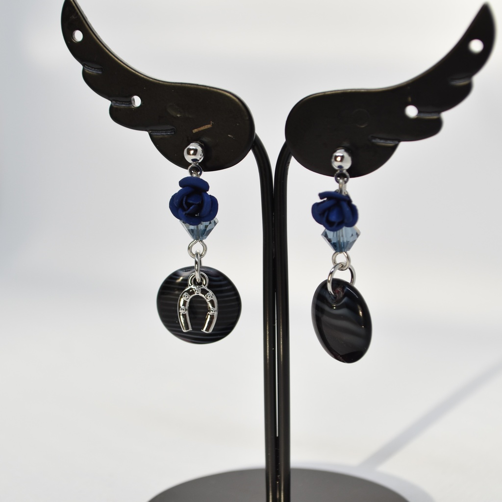 青薔薇とホースシューのピアス/イヤリング【イメージアクセサリー】