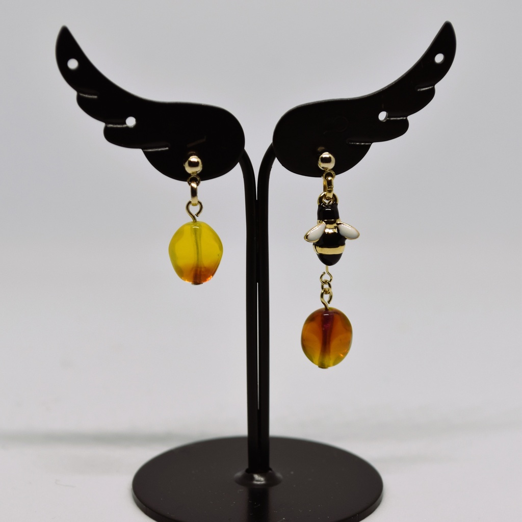 みつばちのピアス/イヤリング