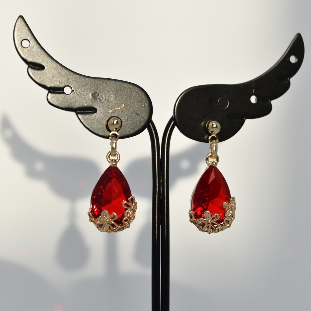 硝子どろっぷの耳飾り 深紅