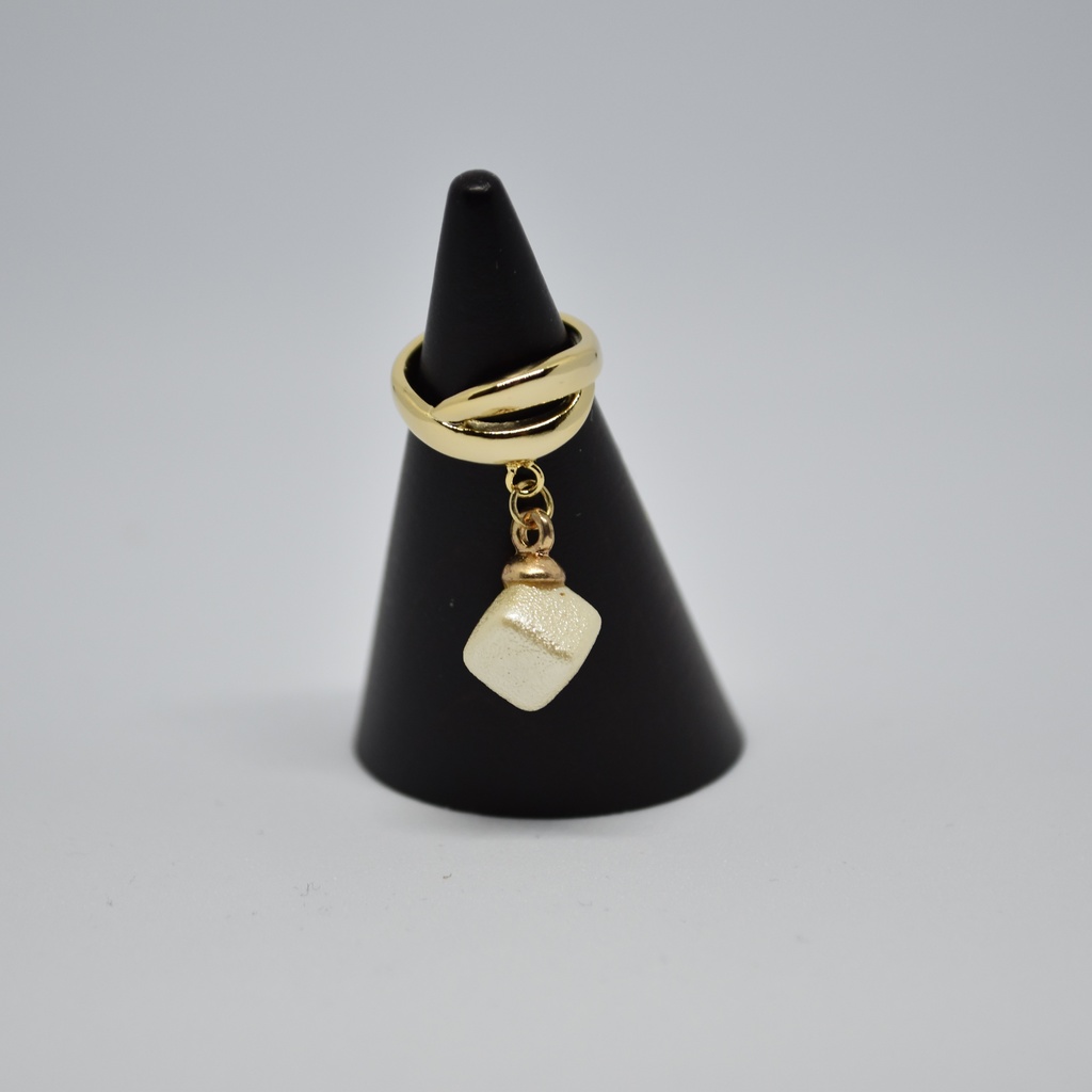 snowflake イヤーカフ