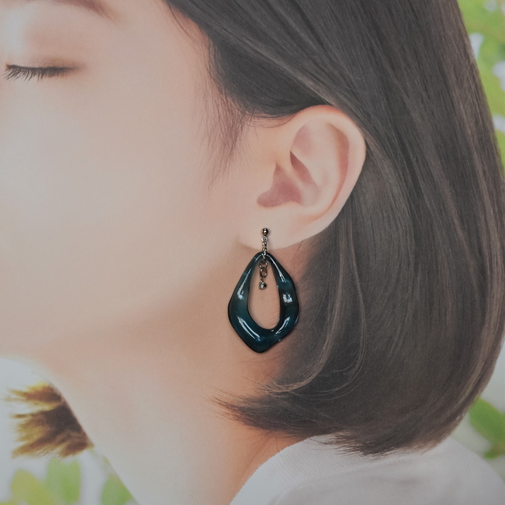 湖水 ピアス/イヤリング
