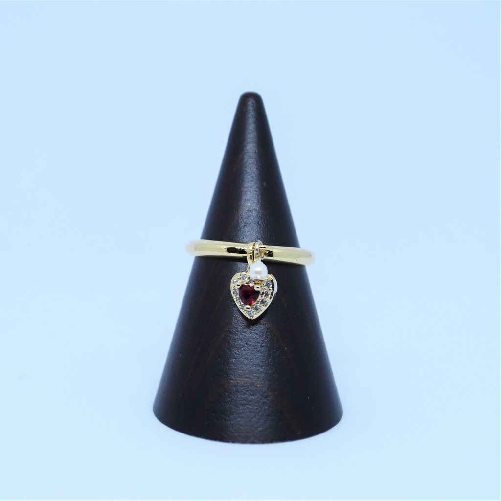 赤いハートの指輪(フリーサイズ)