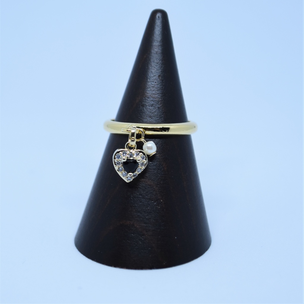 黒いハートの指輪(フリーサイズ)