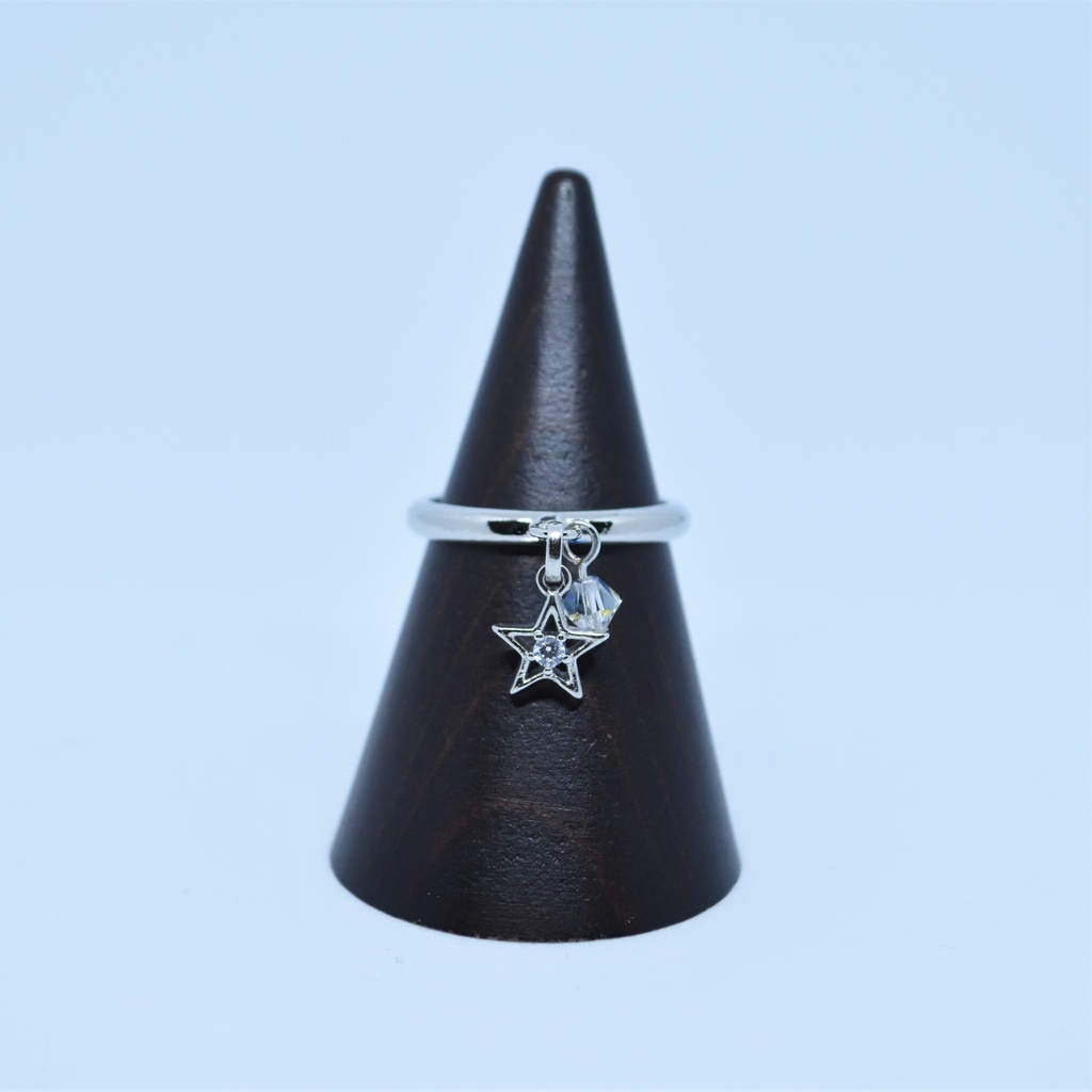 小さな星の指輪（フリーサイズ）
