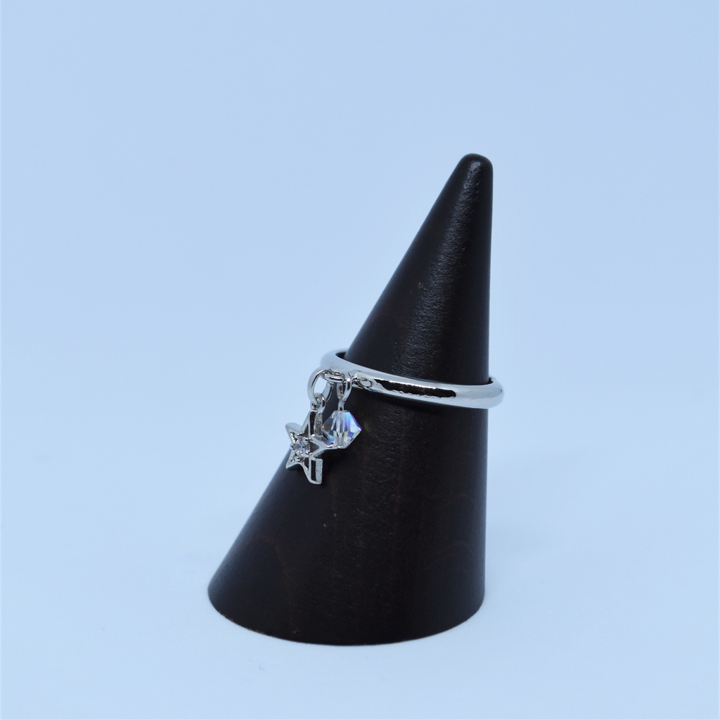 小さな星の指輪(フリーサイズ)