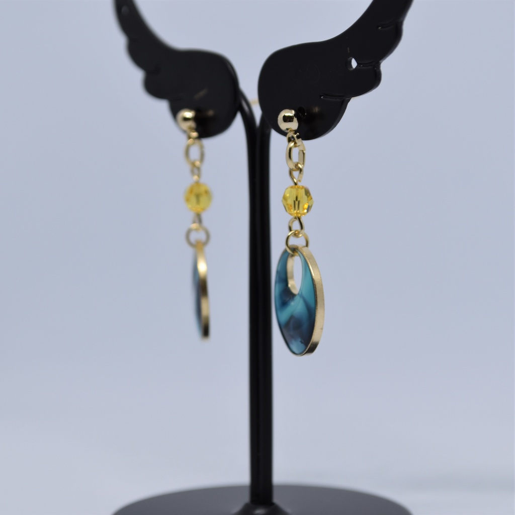 宵月のピアス/イヤリング