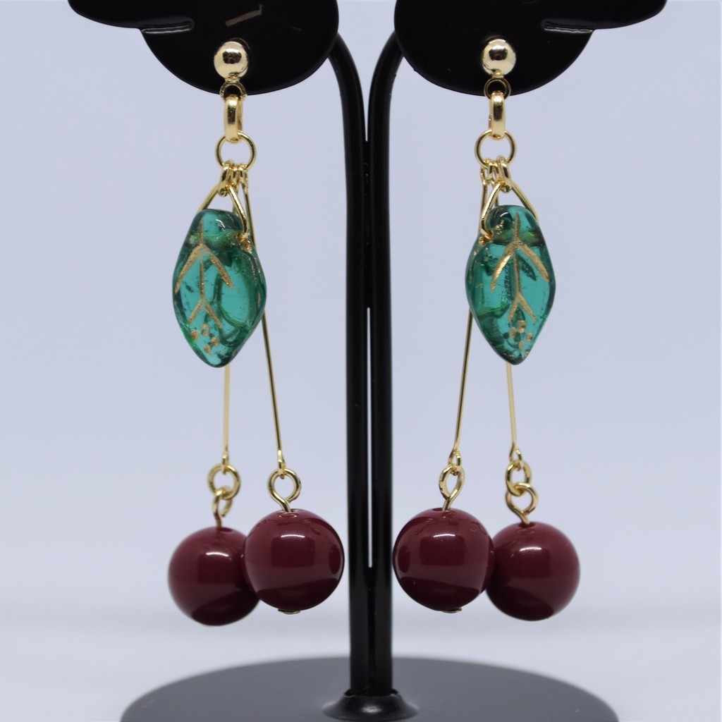 さくらんぼのピアス/イヤリング