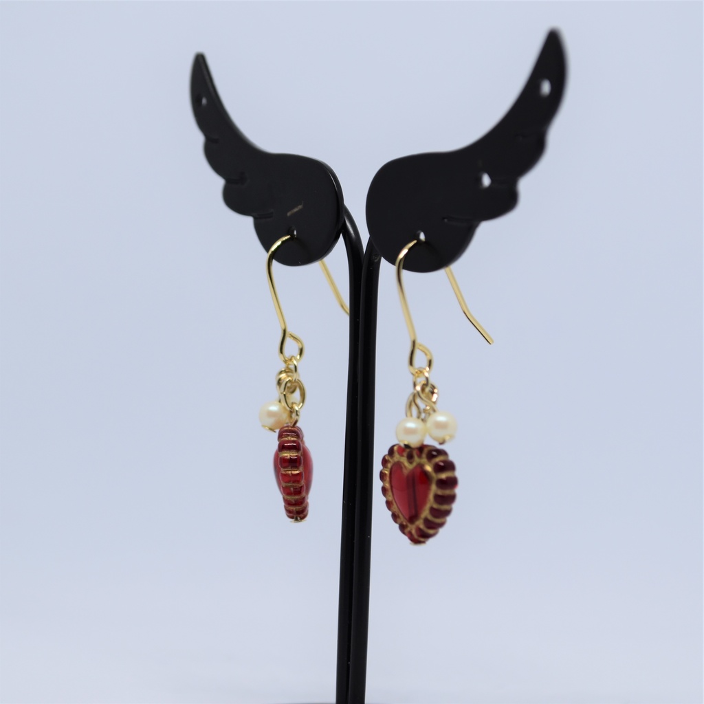 ぷっくりハートのフックピアス